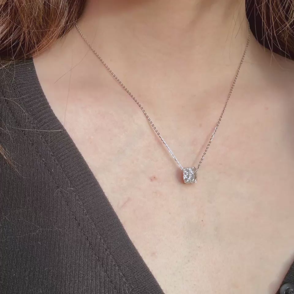 A refined, high-sparkle mosaic of 16 premium 0.1ct moissanite stones (8 pairs), prong-set in S925 sterling silver with a mirror-bright rhodium vermeil finish. Timeless for daily wear, yet elevated for weddings, anniversaries, ceremonies, and celebrations—your “always-right” piece when you want lasting brilliance.